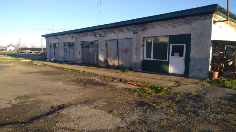 Вільні приміщення по  вул.Шахтарська, 6 площею 240 кв.м