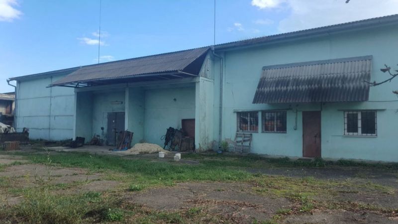 Вільне приміщення площею 1200 кв.м на вул.Павлика