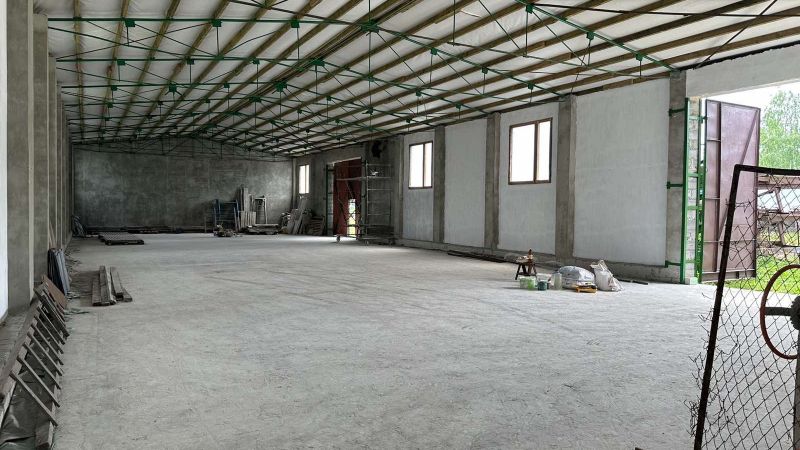 Виробничі приміщення площею 500  кв. м. та 400 кв.м. по вул. Сівецька