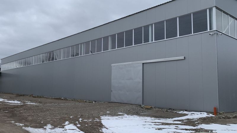 Вільне виробничо-складське приміщення  площею 4000 кв.м (оренда /продаж) на вулиці Івано-Франківській 2А