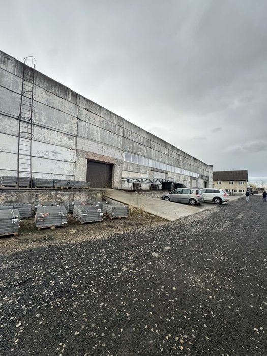 ЗАЛУЧЕНО  ІНВЕСТОРА Виробничо-складське приміщення на вул. Б.Хмельницького 75 площею 1440 кв.м