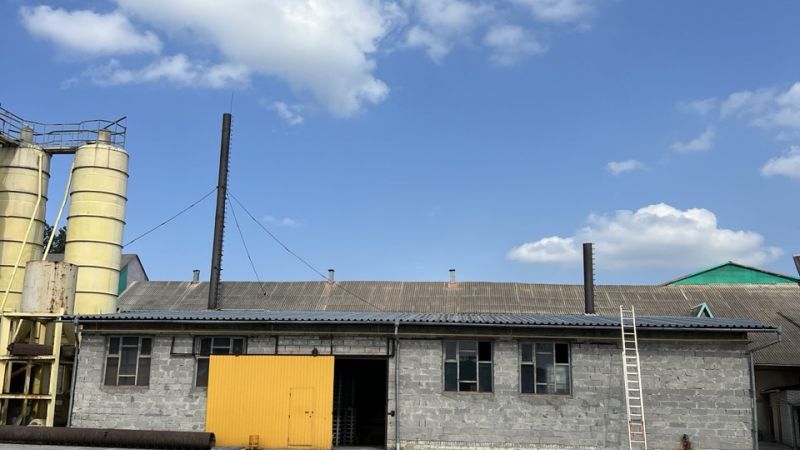 Виробничі та офісно-складські приміщення площею 2700 м. кв. Калуш вул. Бандери 59