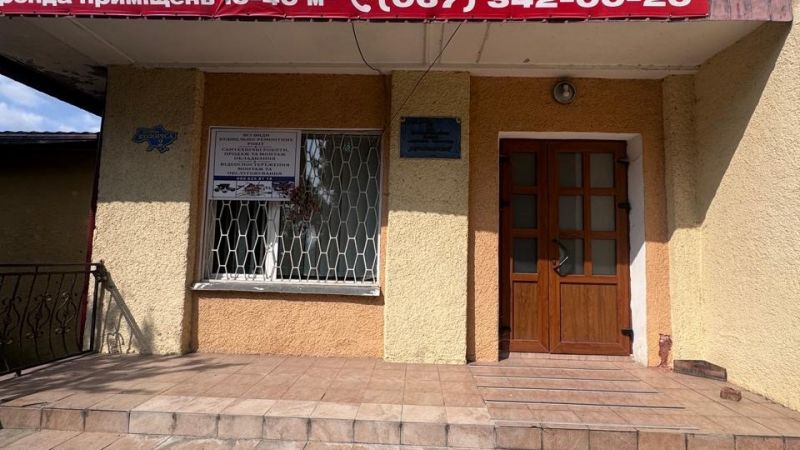 Оренда/Продаж Адміністративний корпус прощею 660 м2 у м.Калуш по вул. Козоріса, 2