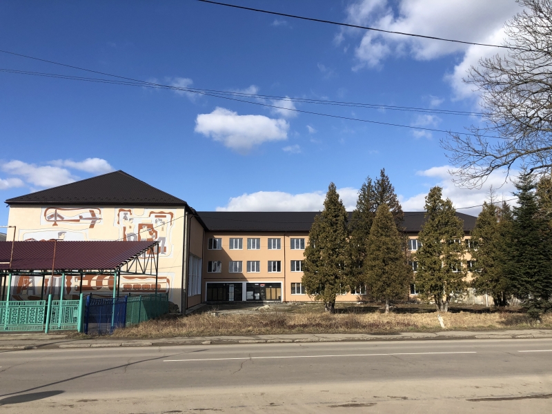 Виробничо-адмiнicтративний центр на вул. Долинській загальною площею 3263 кв.м.